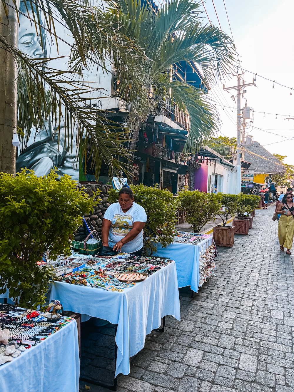 Market stalls, El Tunco